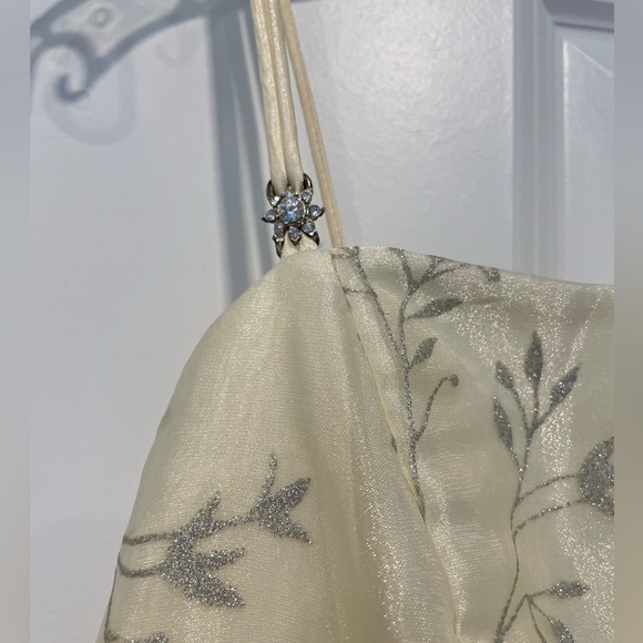 Yellow dress with beautiful silver flower detailing! - Picture 4 of 8